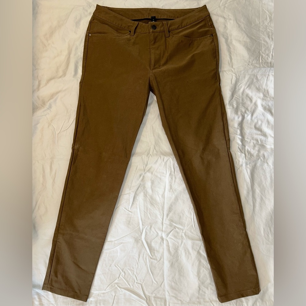 “Artifact” Brown Men’s Lululemon ABC Slim-Fit 5 Pocket Pant 32"L Utilitech
